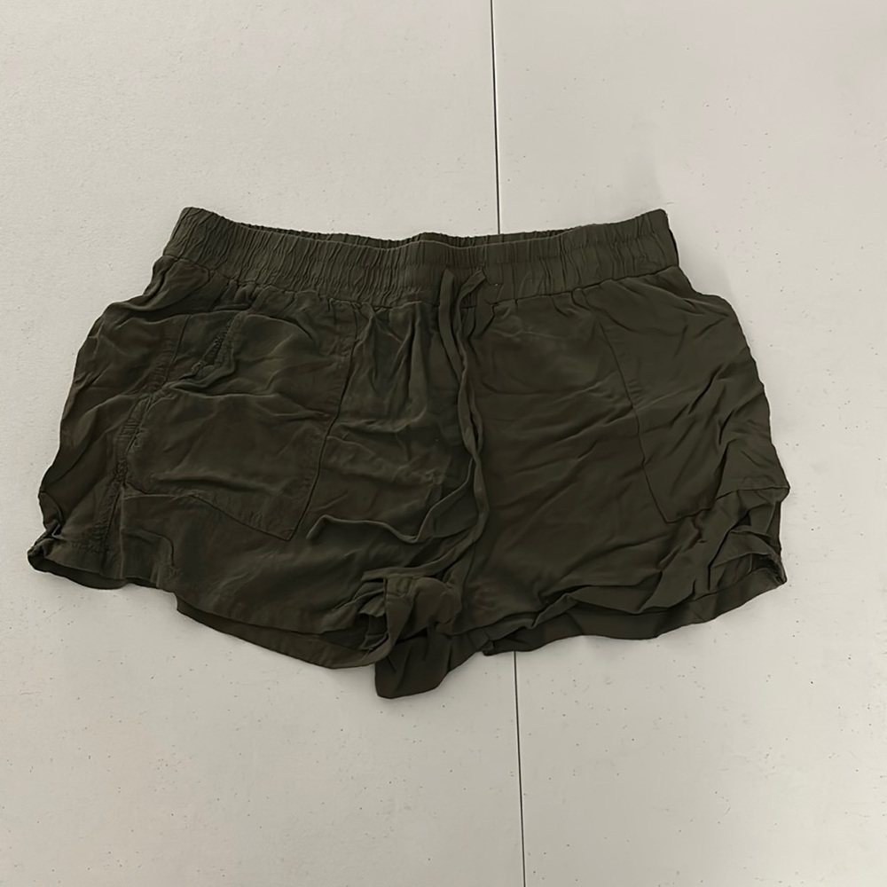 Lightweight shorts